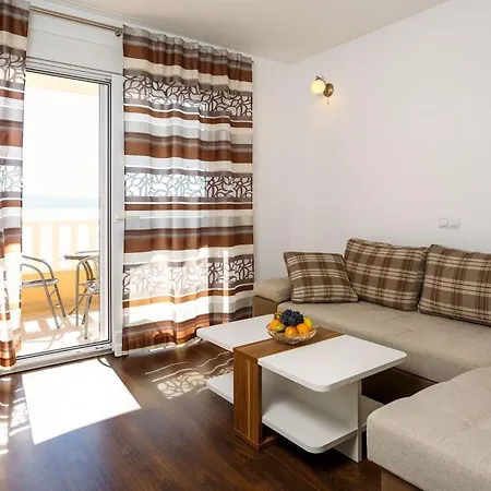 In Mit Grosser Terrasse By Interhome * Dugi Rat